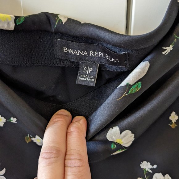 Banana Republic Black Floral Slip Skirt - Picture 3 of 4